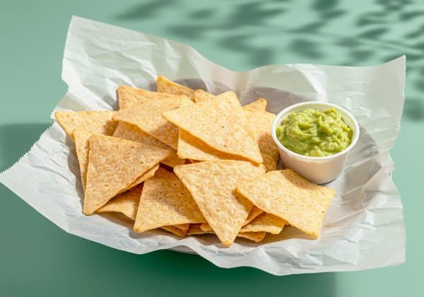 Totopos & Guacamole