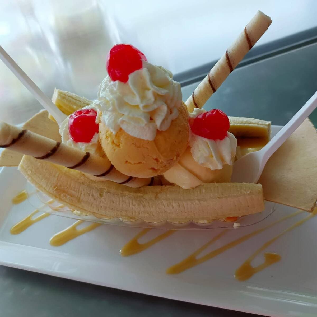 Combo: 2 Bananas split Sencilla
