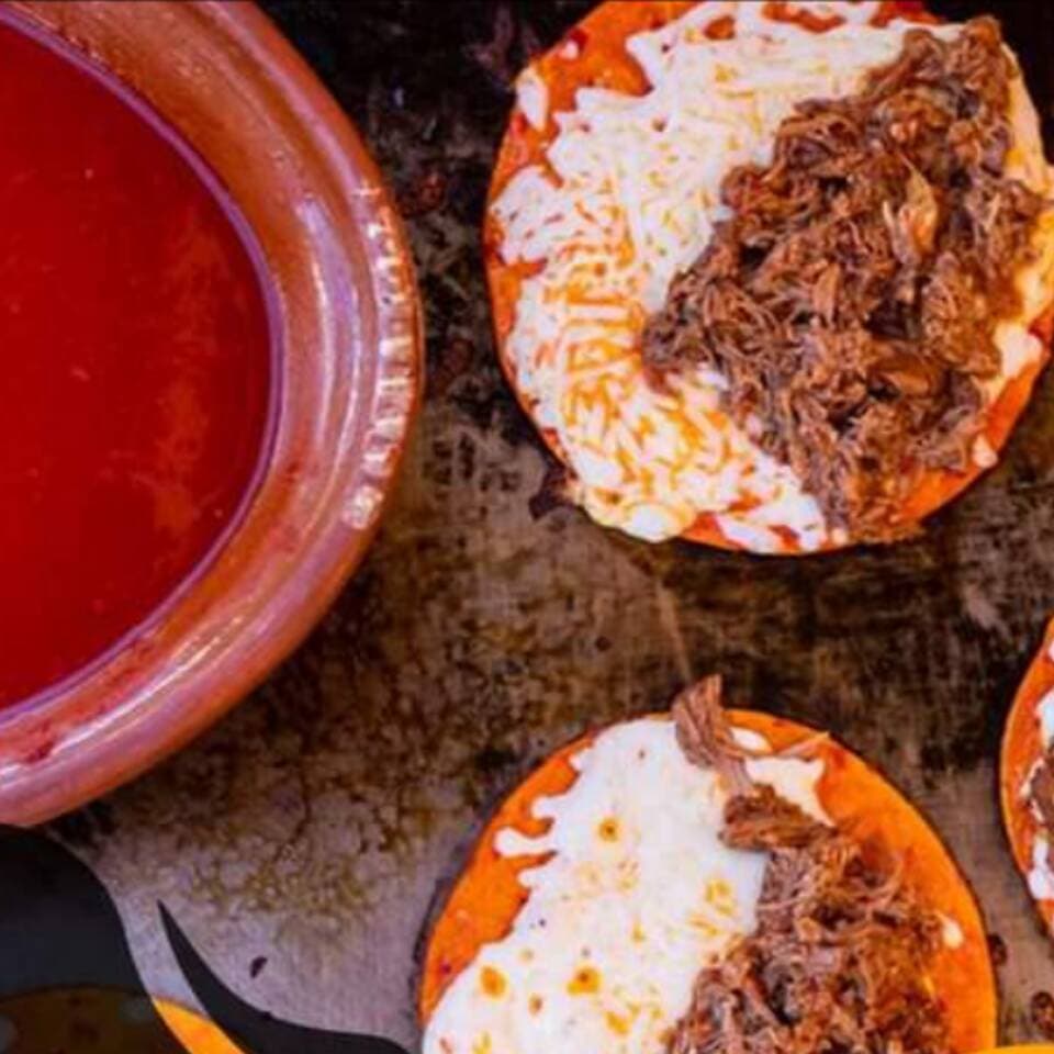 Combo PAREJA Quesadillas + Vampiros + Bebidas