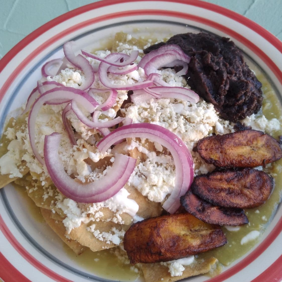 Chilaquiles Verdes con Pollo