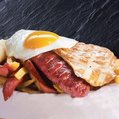 Salchipapa Súper Especial
