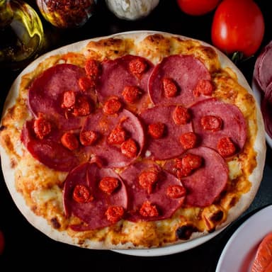 Pizza Salami con Chistorra