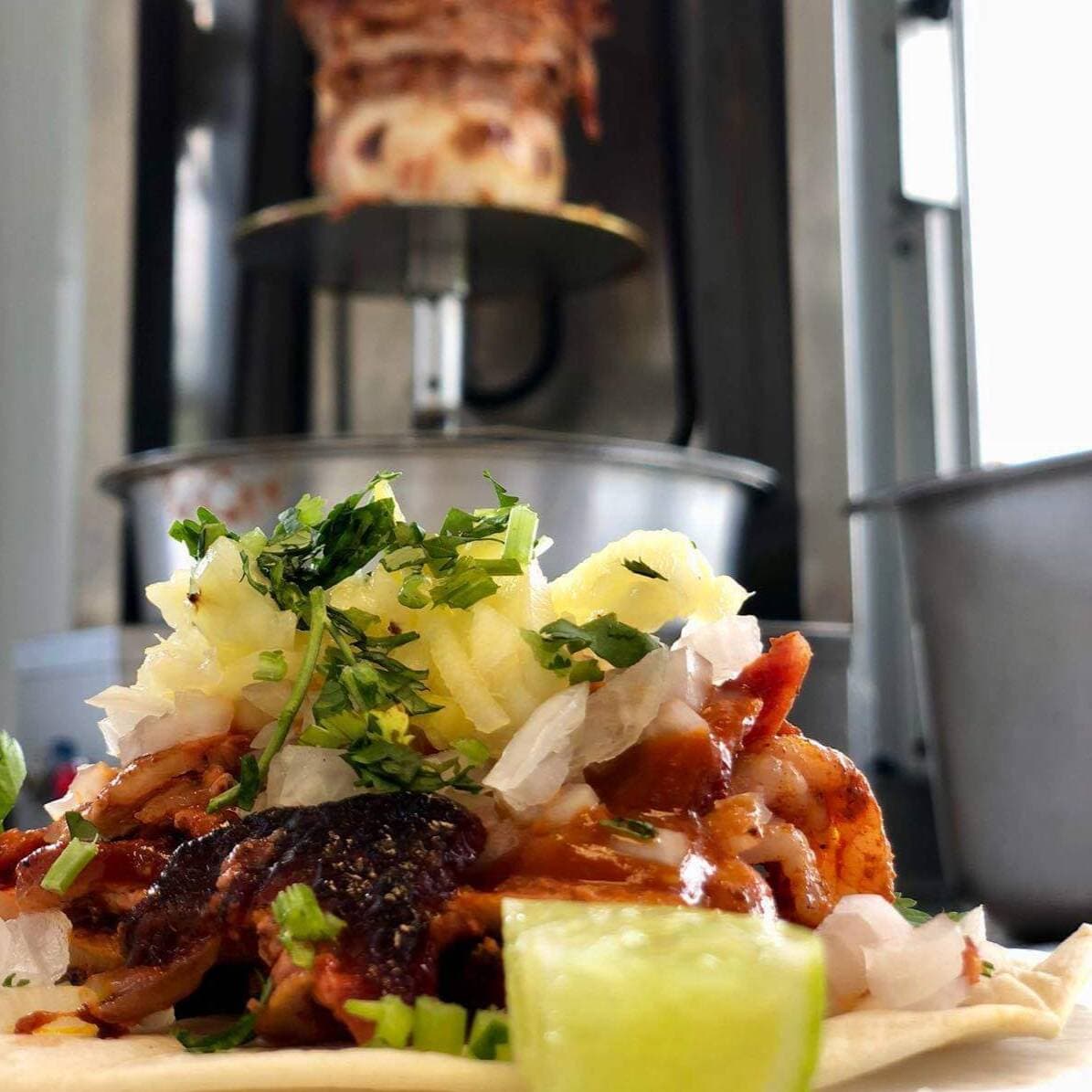 Tacos Al Pastor Con Queso