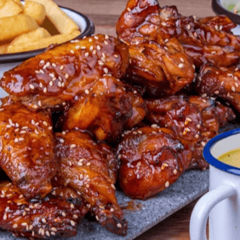 Alitas BBQ + Papas Fritas