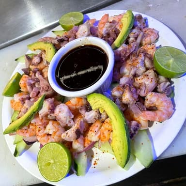 Botana Camarón con Pulpo