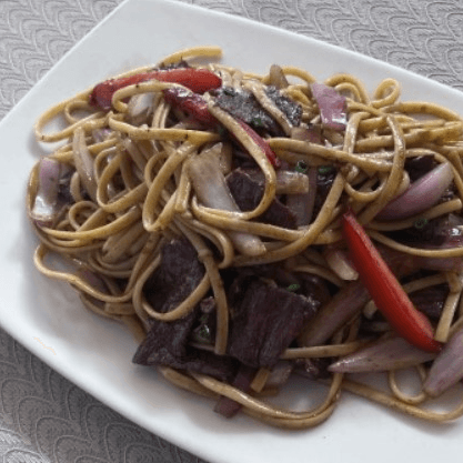 Tallarín Saltado de Res