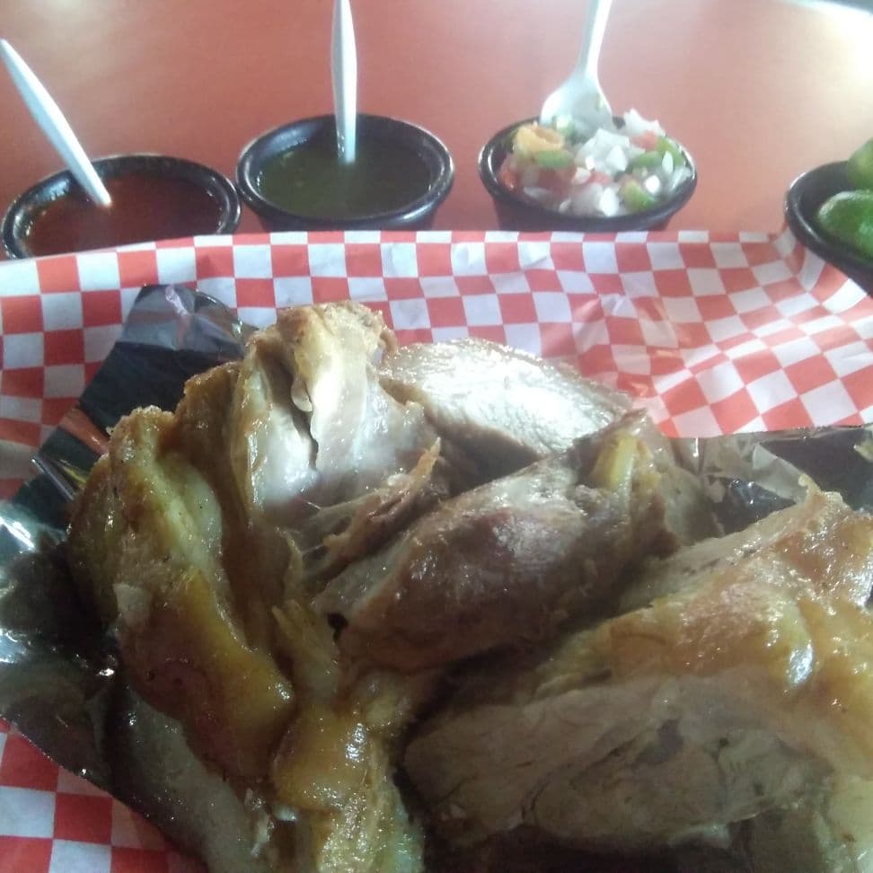 3/4 P6 Personas DChamorro Tortillas Salsas Verdura