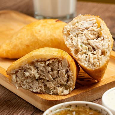 Empanada Yuca solo Pollo