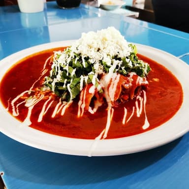 Enchiladas Arrieras + POSTRE SORPRESA
