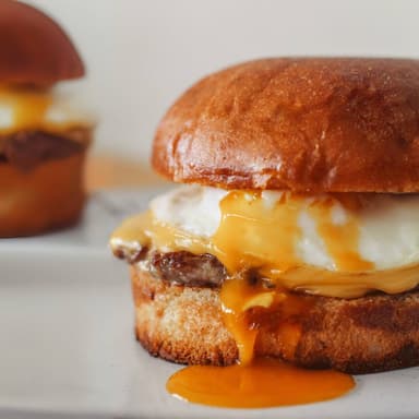 Cheeseburger & Egg