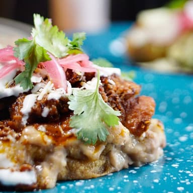 Sope de Chicharrón Prensado