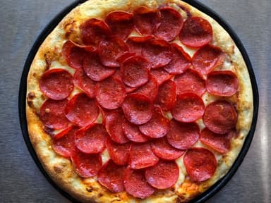 Pizza de Pepperoni Mediana