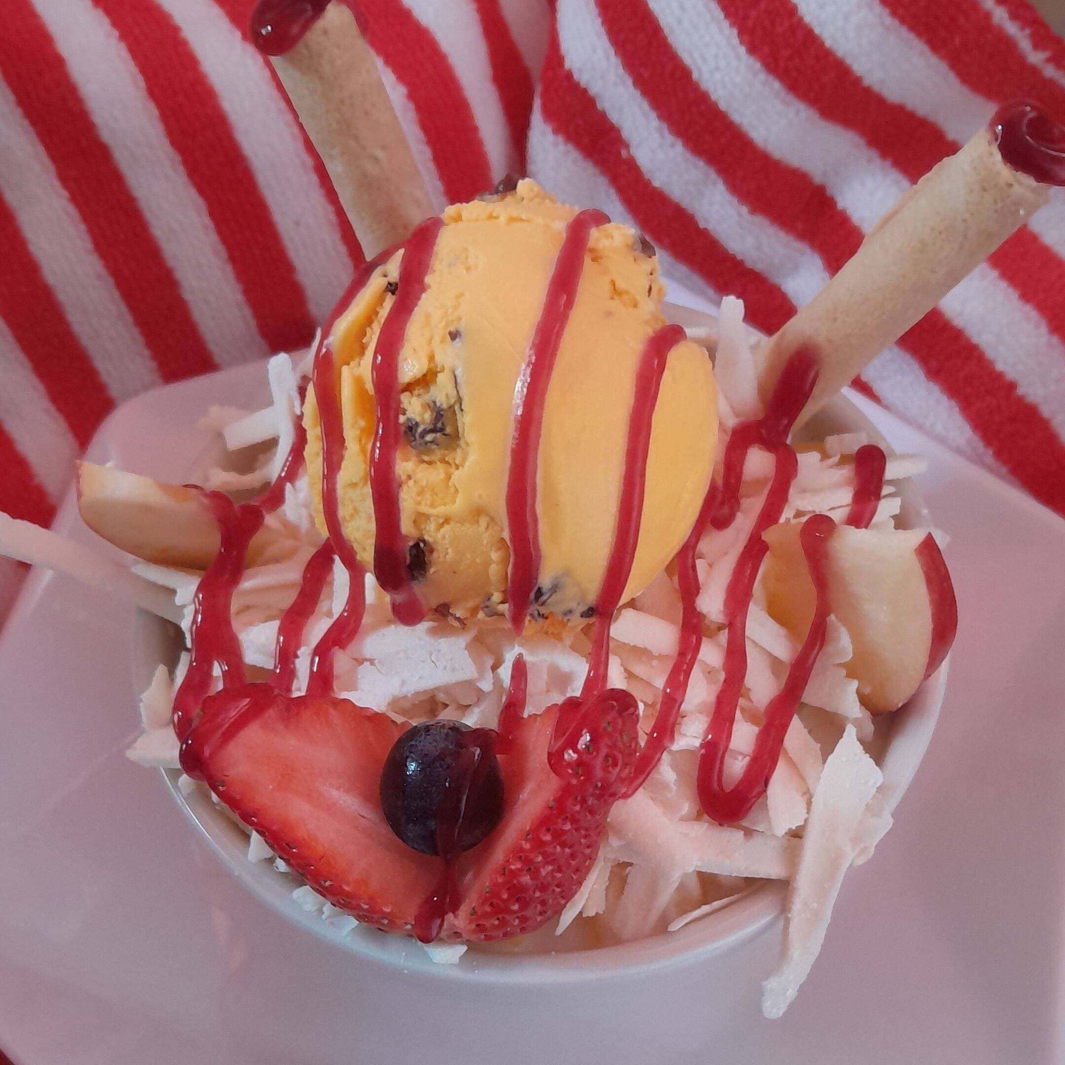 Ensalada de Frutas Junior con Helado