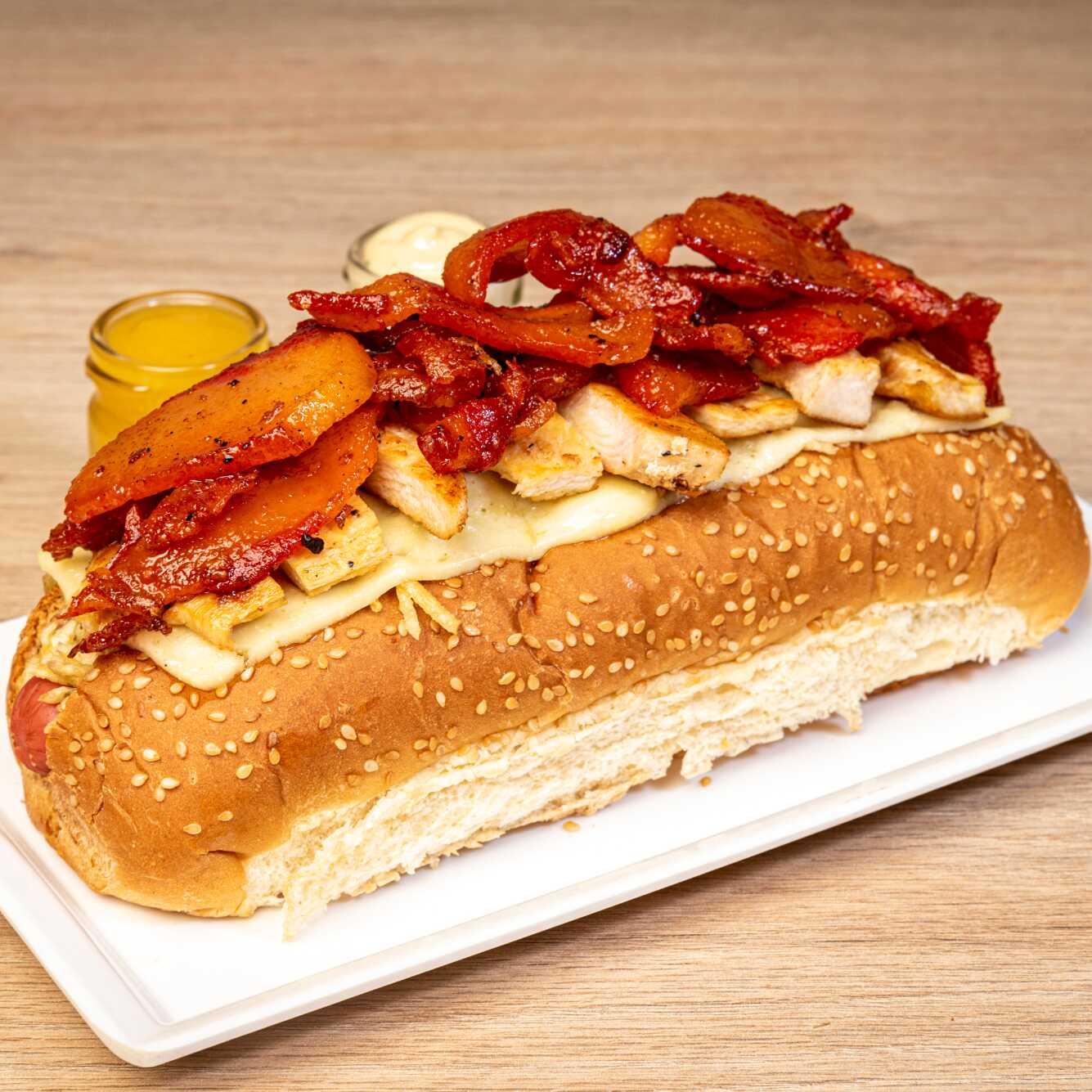 Perro con Pollo y Tocineta