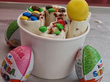 Helado en Rollo Kinder Sorpresa