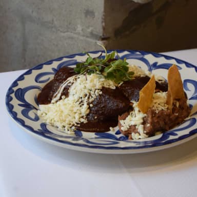 Enchiladas de Mole Poblano (3 Pzas.)