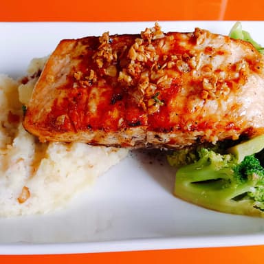 SALMON AL MOJO