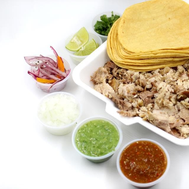 Medio Kilo de Carnitas ( 2-3 personas)