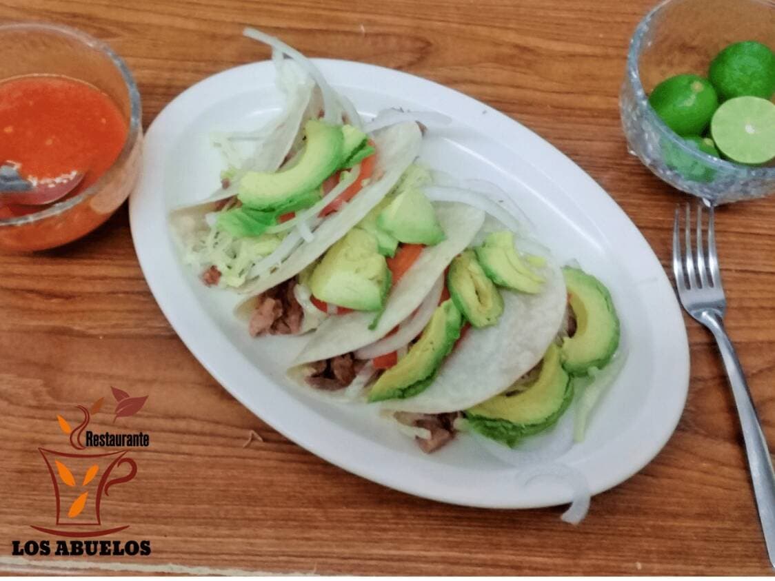 PALOMAS EN TORTILLA DE HARINA (4)