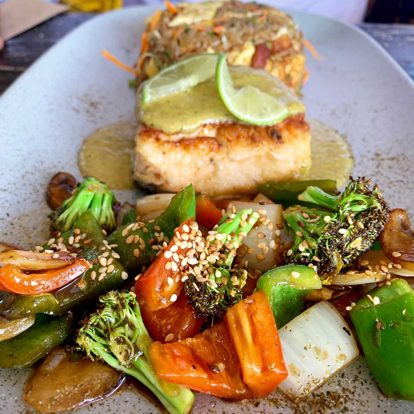 Salmón al Ajillo o Teriyaki