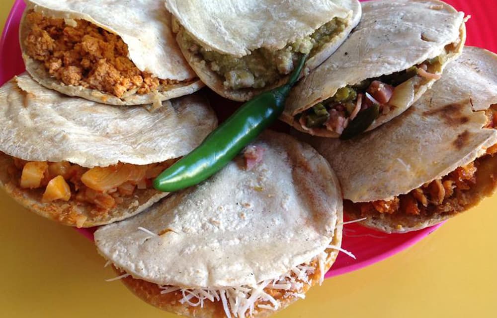 Gorditas de harina y maíz El Maná