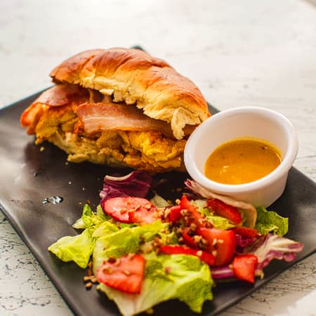 Croissant Jamon y Queso