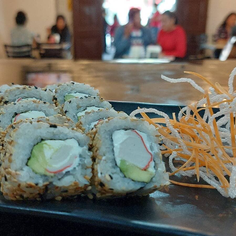 CALIFORNIA MAKI