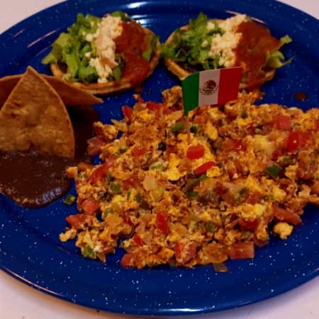 DESAYUNO NORTEÑO