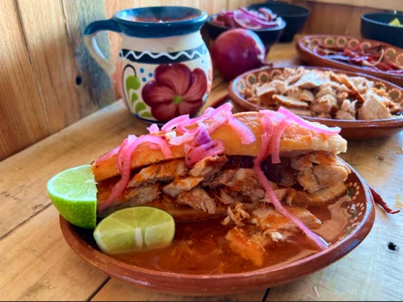 Tortas Ahogadas El Avispero (Mariano Matamoros)