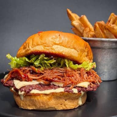 Combo Pulled Pork Burger🐷
