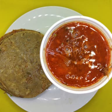Jugo con Carne de Borrego