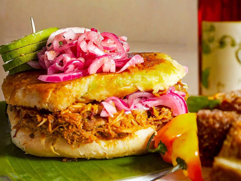COCHINITA LOS HEROES