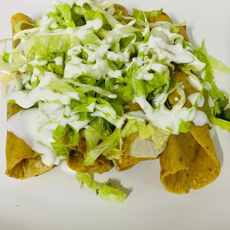 Tacos Dorados de Mole