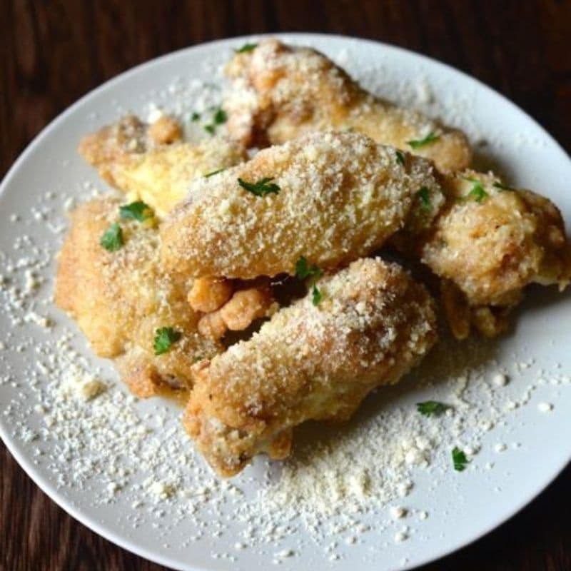 Alitas Parmesano