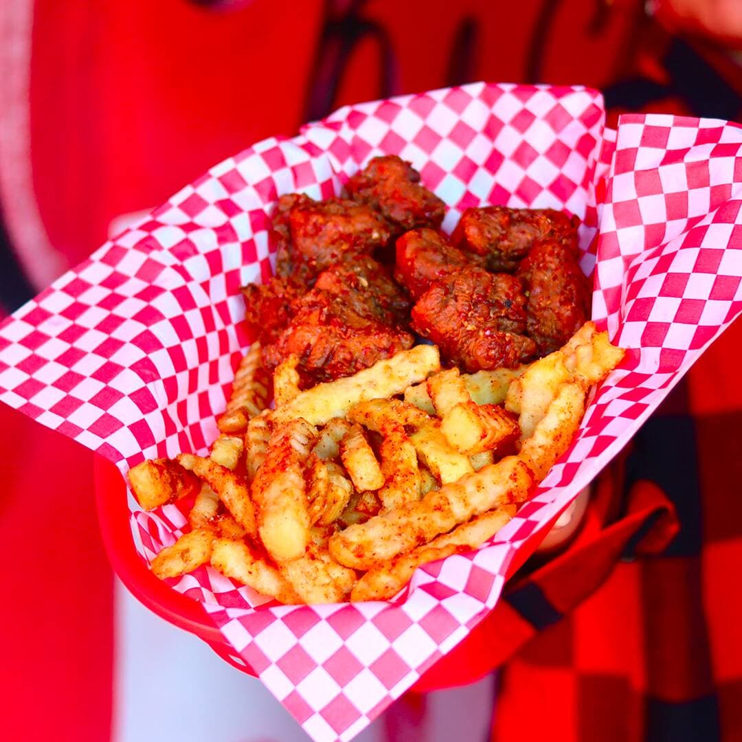 HOT CHICKEN BONELESS