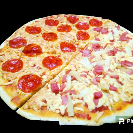 PIZZA MICH Y MICHA