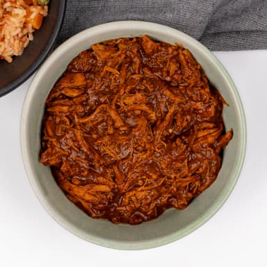 Empanada de Pechuga de Pollo con Mole Tradicional