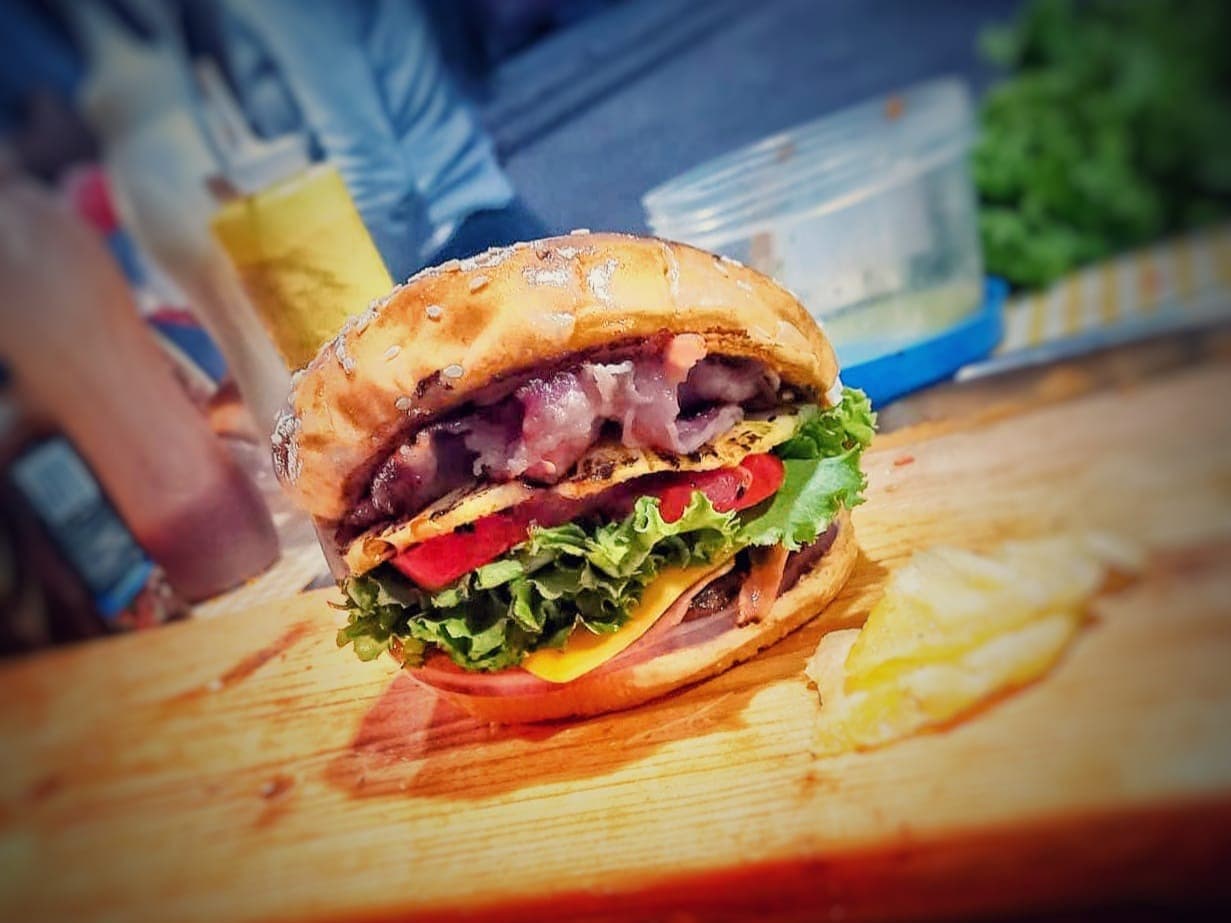 Mundo Burger