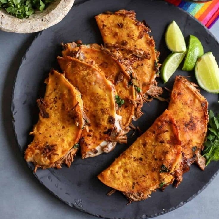3 Quesabirria y 3 Tacos Clasicos