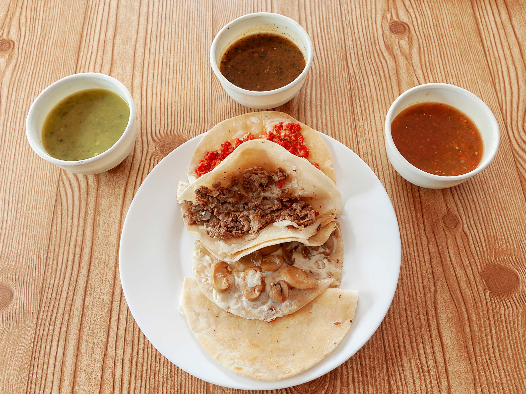 Combo 5 tacos + Agua de sabor (1 L)