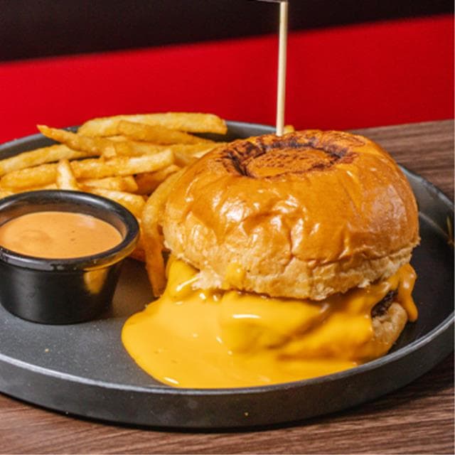 CHEESE BURGUER