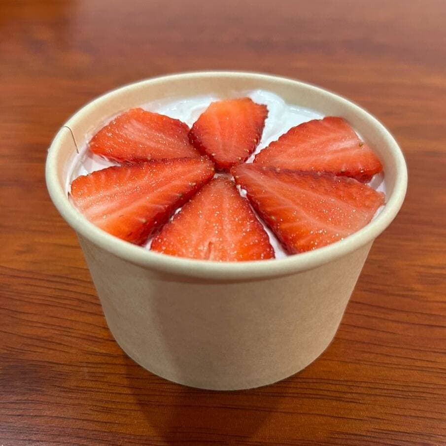 Cuchareable Torta de Vainilla con Fresas  - 12 Oz