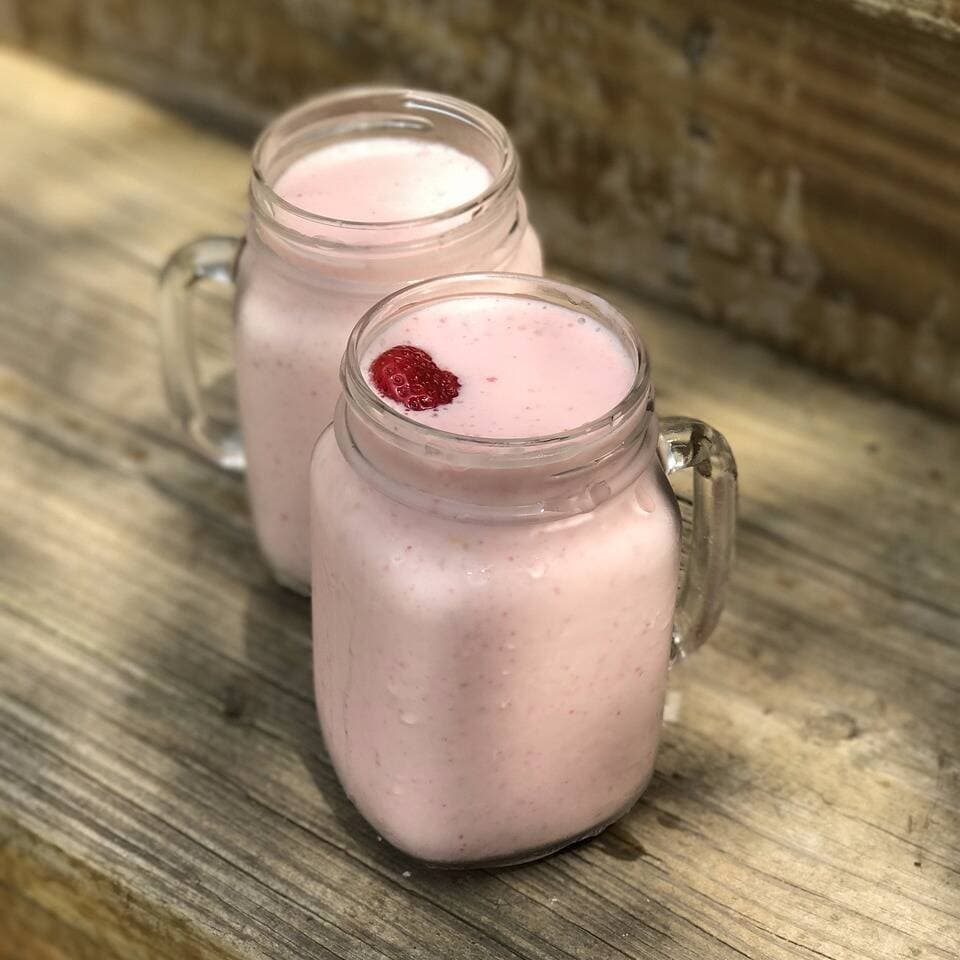 Jugo Natural en Leche de Mora