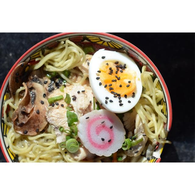 RAMEN POLLO
