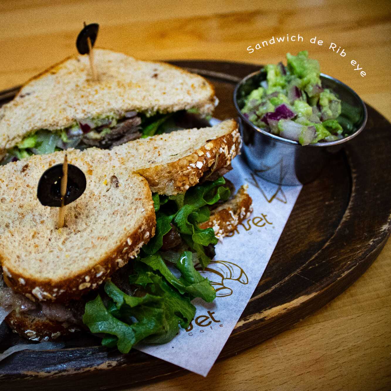 Sándwich de Rib Eye