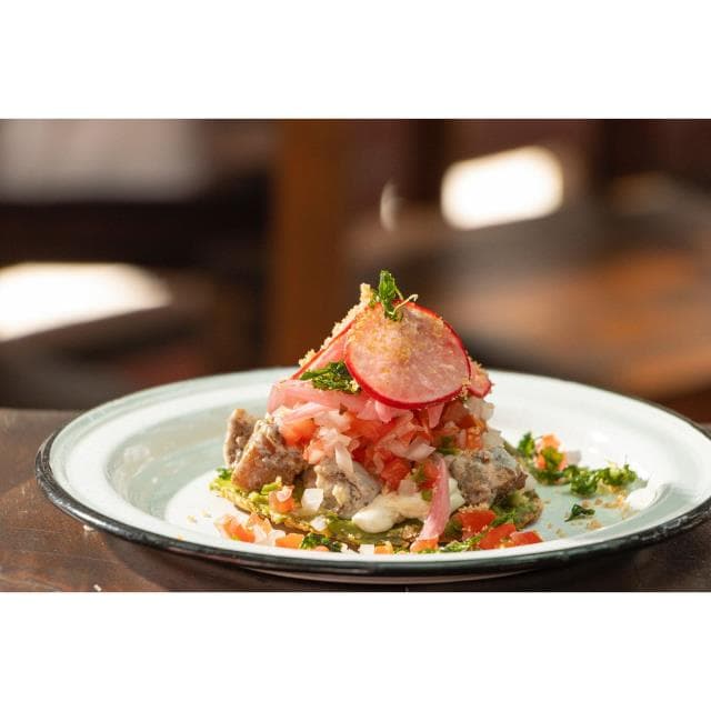 VOLCAN CHICHARRON CARNITA