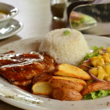 Almuerzo Lomo de Cerdo BBQ