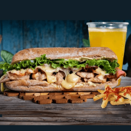 Combo Chapata Chicken and Bacon + Papas + Agua