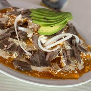 Chilaquiles con Cecina