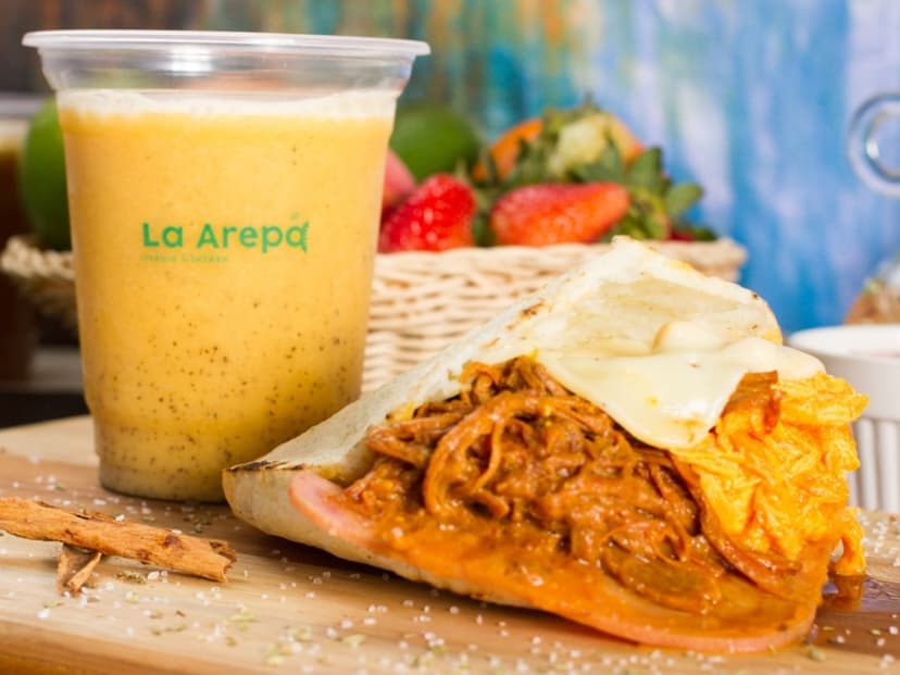 La Arepa Chorizos & Bebidas ( U Central )